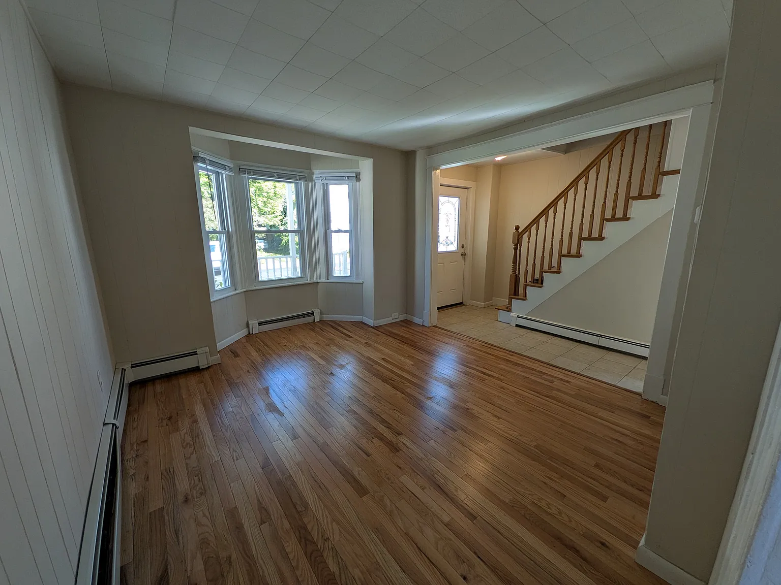 4 bed, 1828 sqft, $4,600 — Photo 4