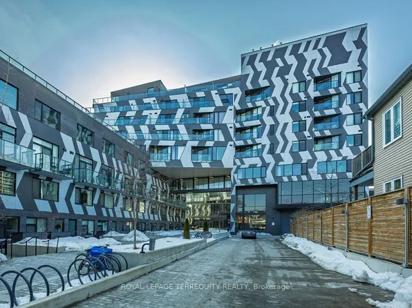 138 Saint Helens Ave #501, Toronto, ON M6H 0B8