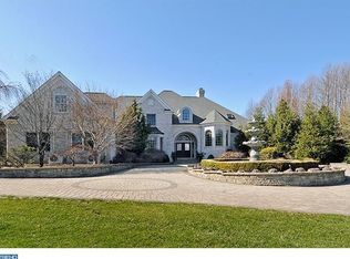 16 Harbourton Ridge Dr, Pennington, NJ 08534