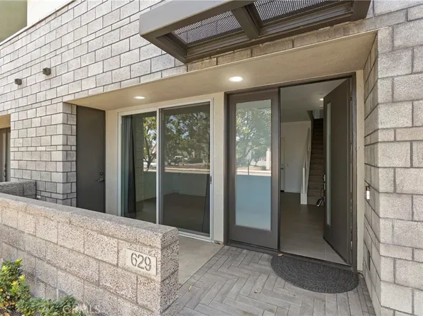 629 W 17th St, Costa Mesa, CA 92627