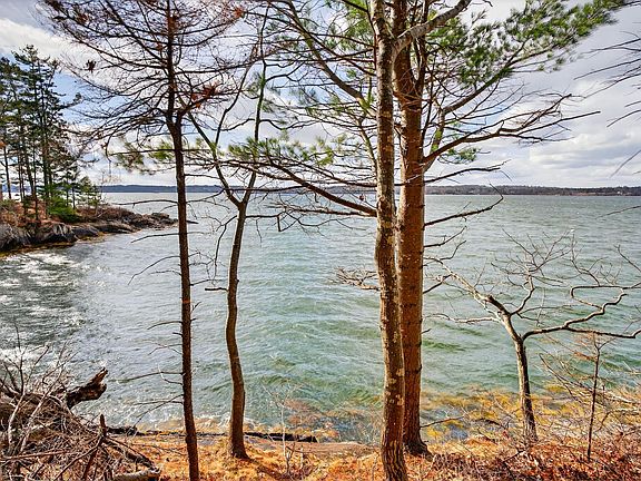 2nd image of 0 Madeleine Point Road