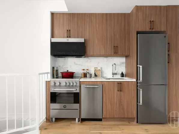 216 20th Street image 3 of 9