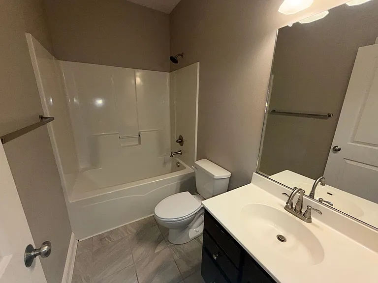 3314 Cullen Dr — Photo 13