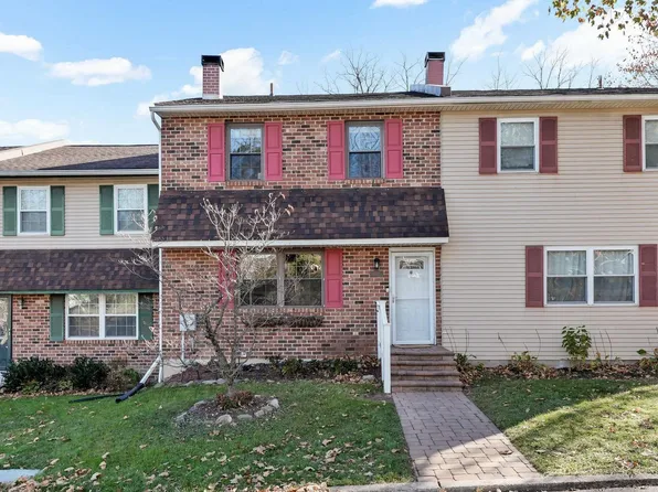 522 Coventry Ln, West Chester, PA 19382