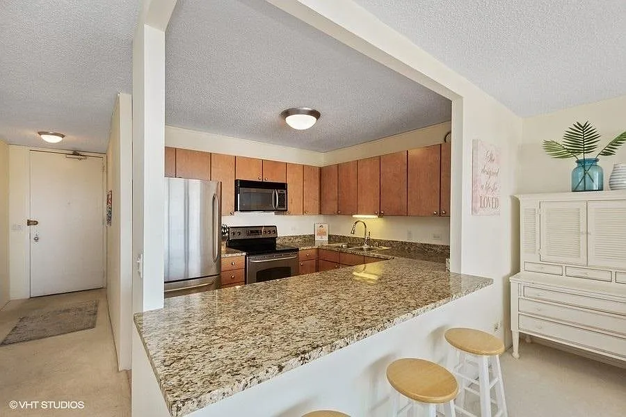 Building Photo - 30 E Huron St #3905