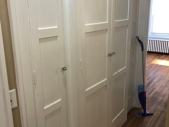 4th image of 2630 Dupont Ave N APT 1