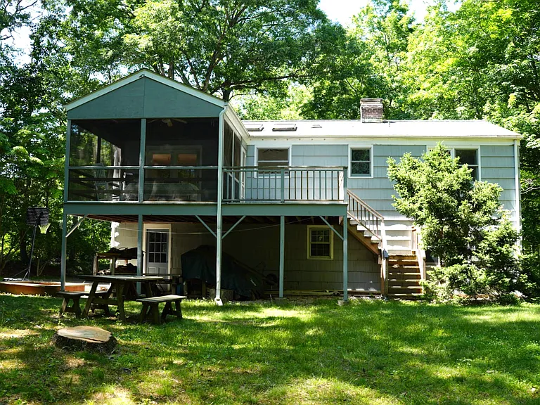 73 Moriarity Dr — Photo 20