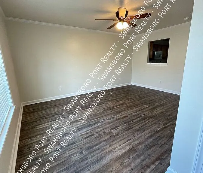 206 Bridgewood Dr — Photo 2