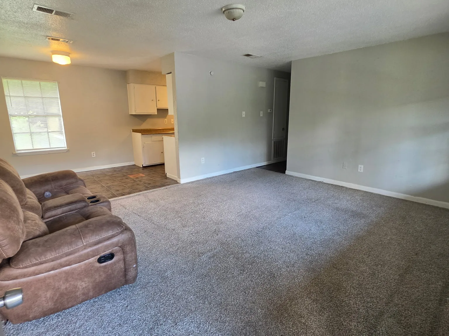 647 Carnation Street - 4 — Photo 2