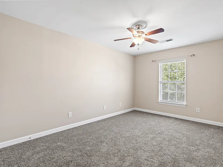 1020 Fairway Ln — Photo 32