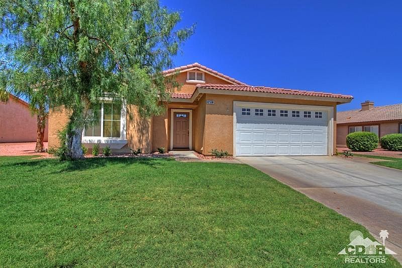 1st image of 82530 Lincoln Dr