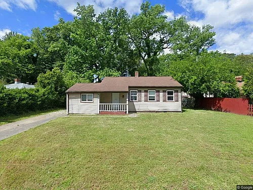 8231 Andrew Ln Photo 1