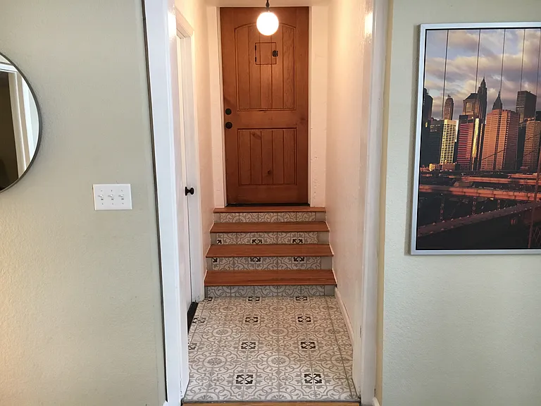 833 La Farge Ave #A — Photo 3