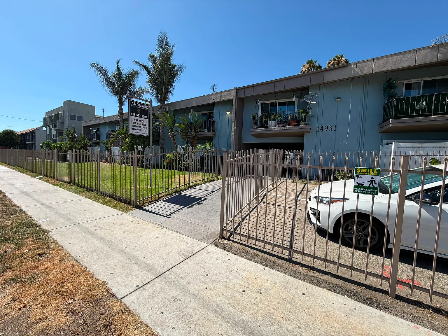 14931 Roscoe Blvd — Photo 2
