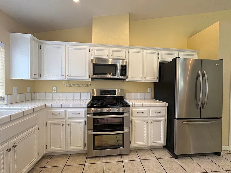 1141 Elderwood Dr — Photo 6