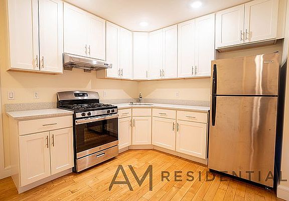 2nd image of 36-20 Bowne St APT 3C