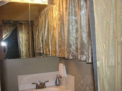 1st image of 428 Shady Ln