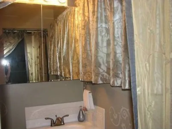 428 Shady Ln, Edwardsville, IL 62025