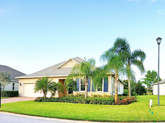 3rd image of 564 SW Sun Cir