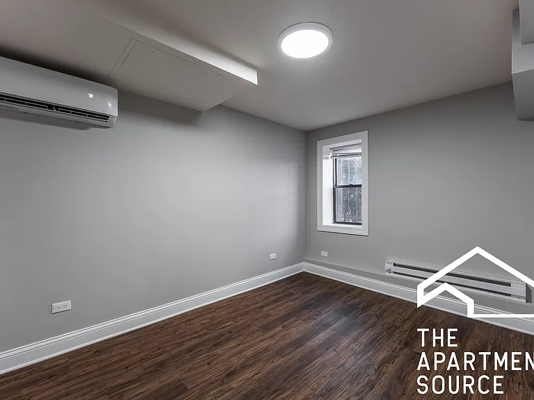 5736 N Winthrop Ave #13 — Photo 4