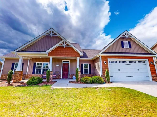 215 Rustic Fields Dr, Goldsboro, NC 27530