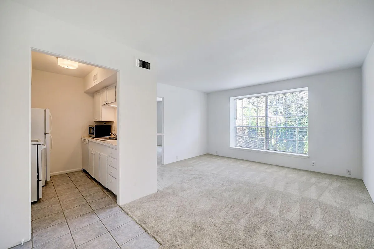 Building Photo - 5353 Institute Ln #29