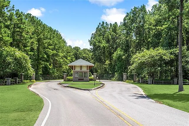 2 bed, 2.0 bath, 1827 sqft, $3,100 — Photo 3