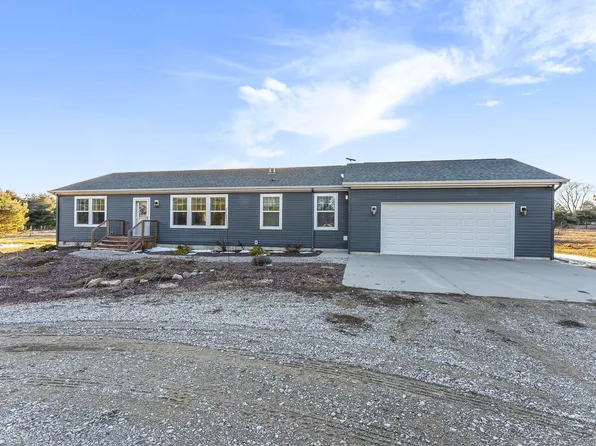 2082 S Mackinaw Trl, Cadillac, MI 49601