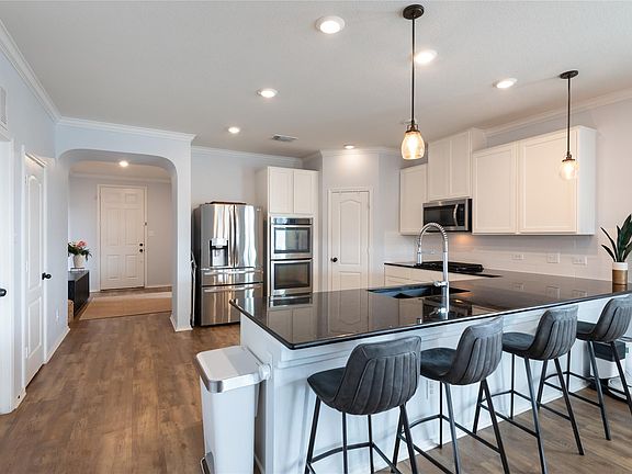 5th image of 1309 Decatur Ct