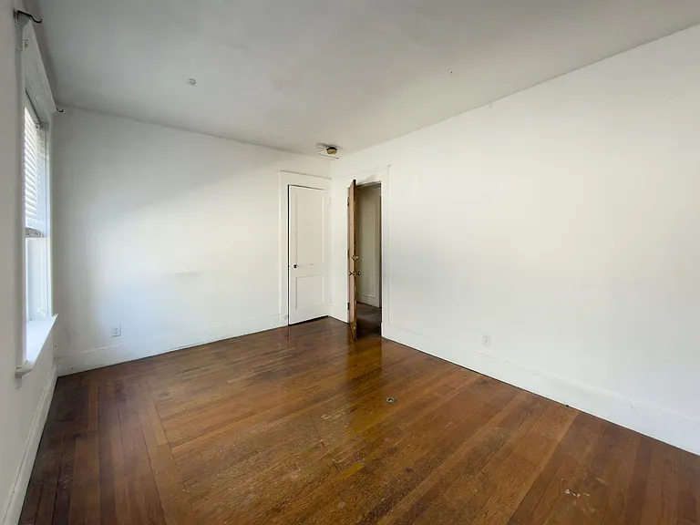 644-646 Orange St — Photo 31