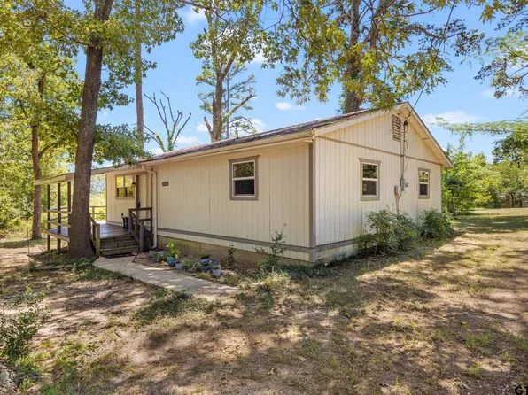 5184 Cherokee Dr, Chandler, TX 75758