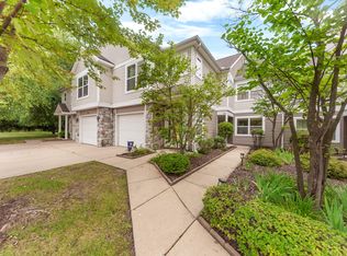 516 Boulderstone Ln, Chelsea, MI 48118
