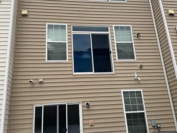 5th image of 4804 Pine Forest Ln