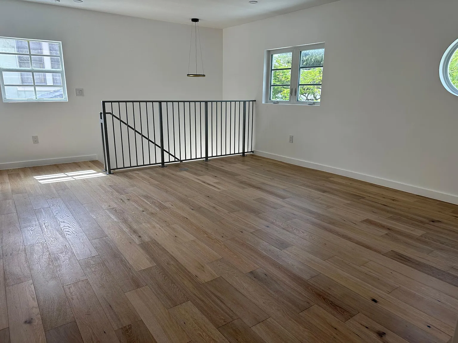 2 bed, 1250 sqft, $3,650 — Photo 4