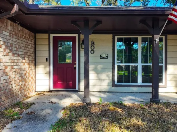 813 Glen Hollow Ct, Conroe, TX 77385