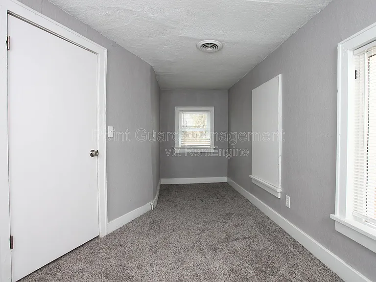 1225 S Pattie St #B — Photo 11