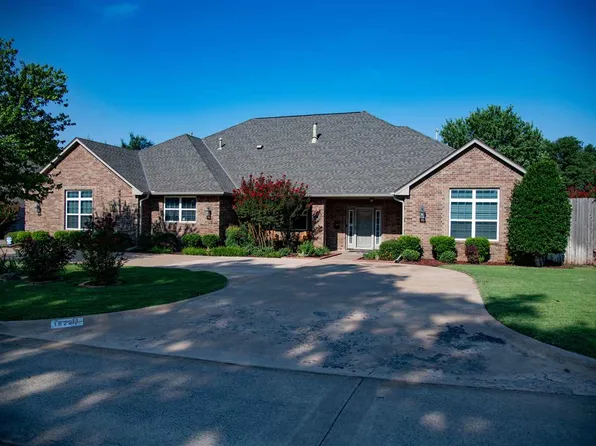 1622 NW 36th St, Lawton, OK 73505