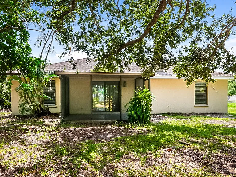 6434 Carmella Way — Photo 16