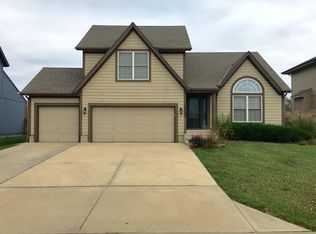 14953 S Violet St, Olathe, KS 66061