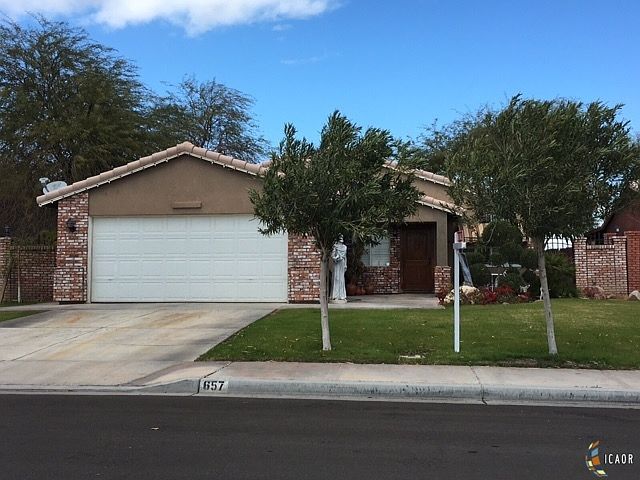 1st image of 657 Desert Willow St