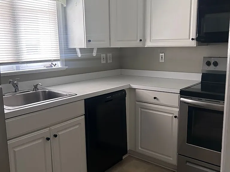 1 bed, 1.0 bath, 1054 sqft, $1,925 — Photo 6