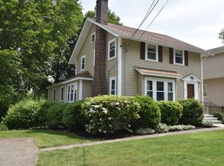 22 Manning Rd, Waltham, MA 02452