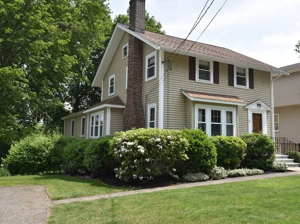 22 Manning Rd, Waltham, MA 02452