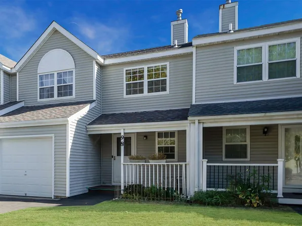 98 Mckinney Street, Central Islip, NY 11722