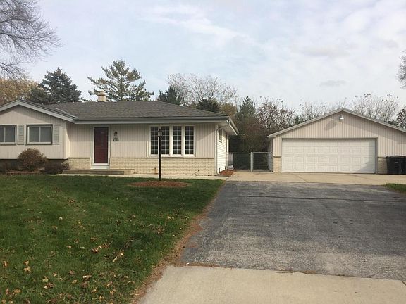 3rd image of W234N5824 Lilac Dr