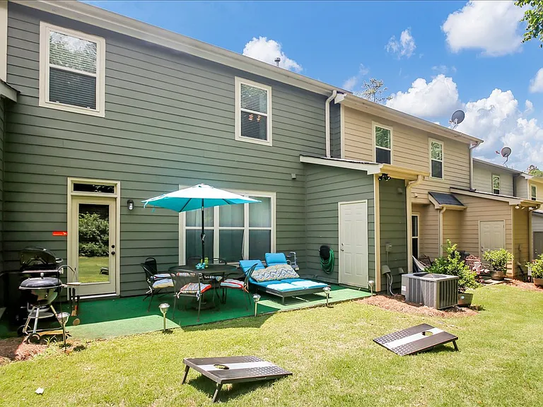 114 Creighton Ln — Photo 30