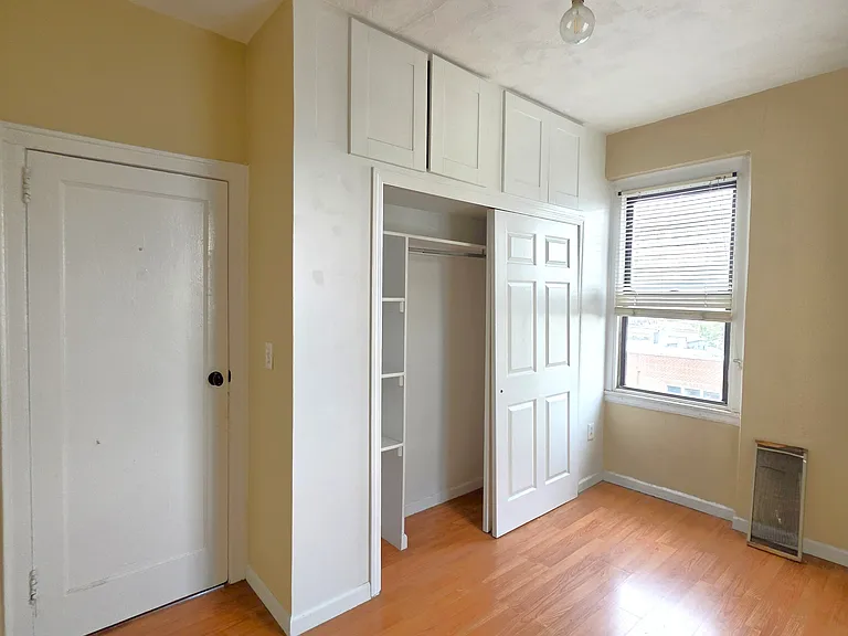 21-77 33rd St #5H — Photo 8