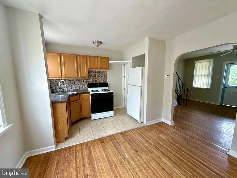 3208 W Willard St — Photo 7