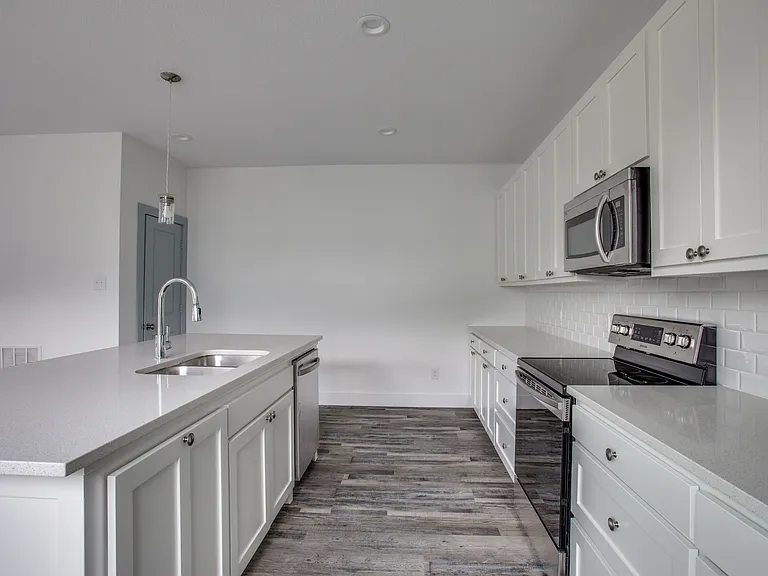 3218 Forest Park Blvd — Photo 5