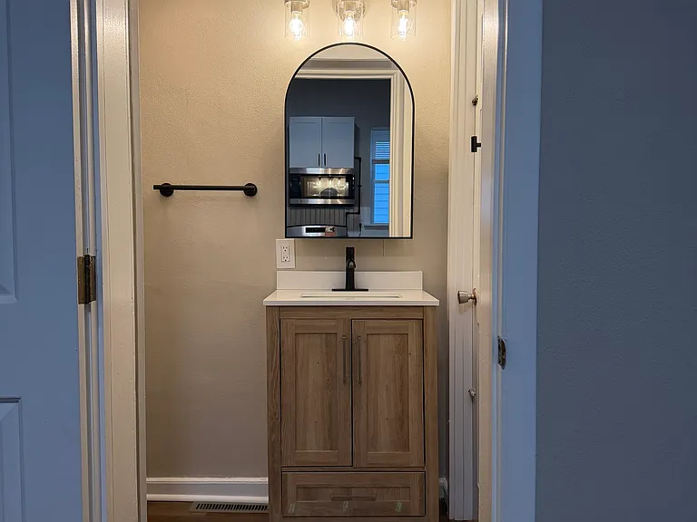 316 W Mill St #3 — Photo 9